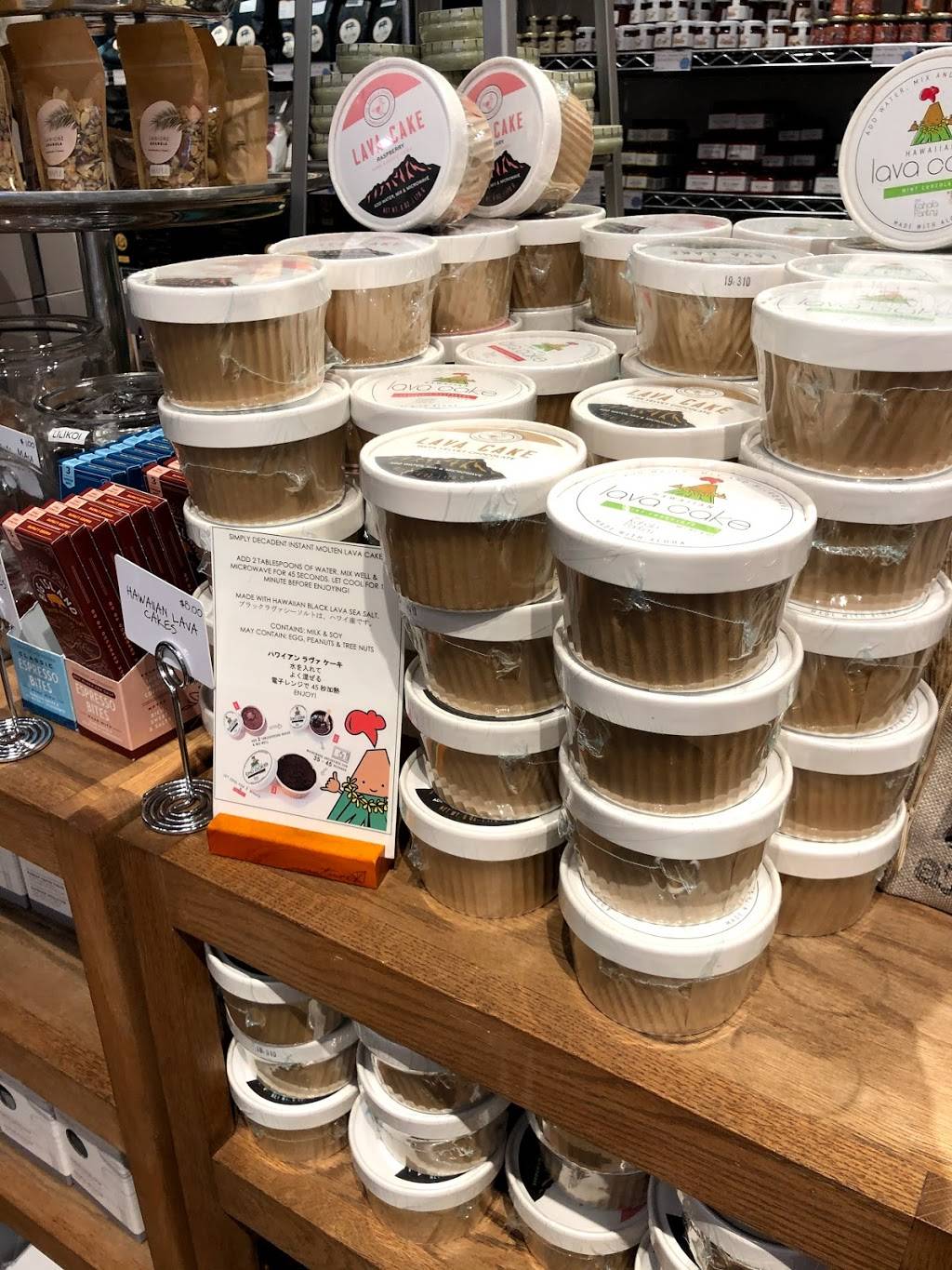 DEAN & DELUCA | meal takeaway | 2233 Kalakaua Avenue Building B # B110F, Honolulu, HI 96815, USA | 8084921015 OR +1 808-492-1015