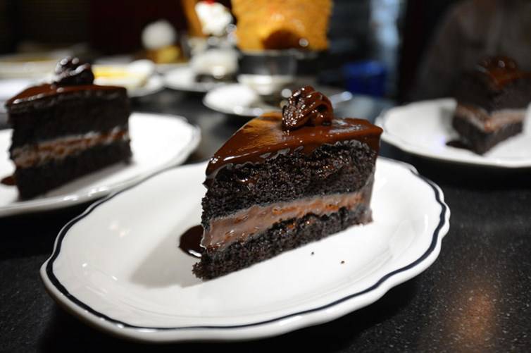 The Avenue Steak Tavern | restaurant | 1307 Grandview Ave #3013, Columbus, OH 43212, USA | 6144859447 OR +1 614-485-9447