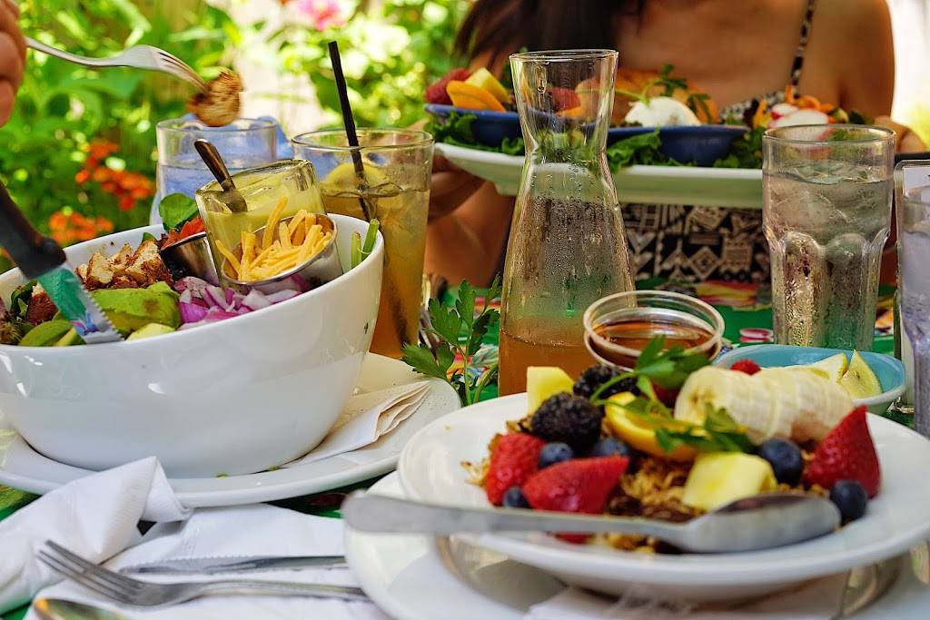 Tweet | restaurant | 5020 N Sheridan Rd, Chicago, IL 60640, USA | 7737285576 OR +1 773-728-5576