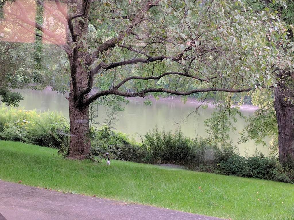 Rivers Edge Restaurant | restaurant | 1100 NY-17C, Owego, NY 13827, USA | 6076874500 OR +1 607-687-4500