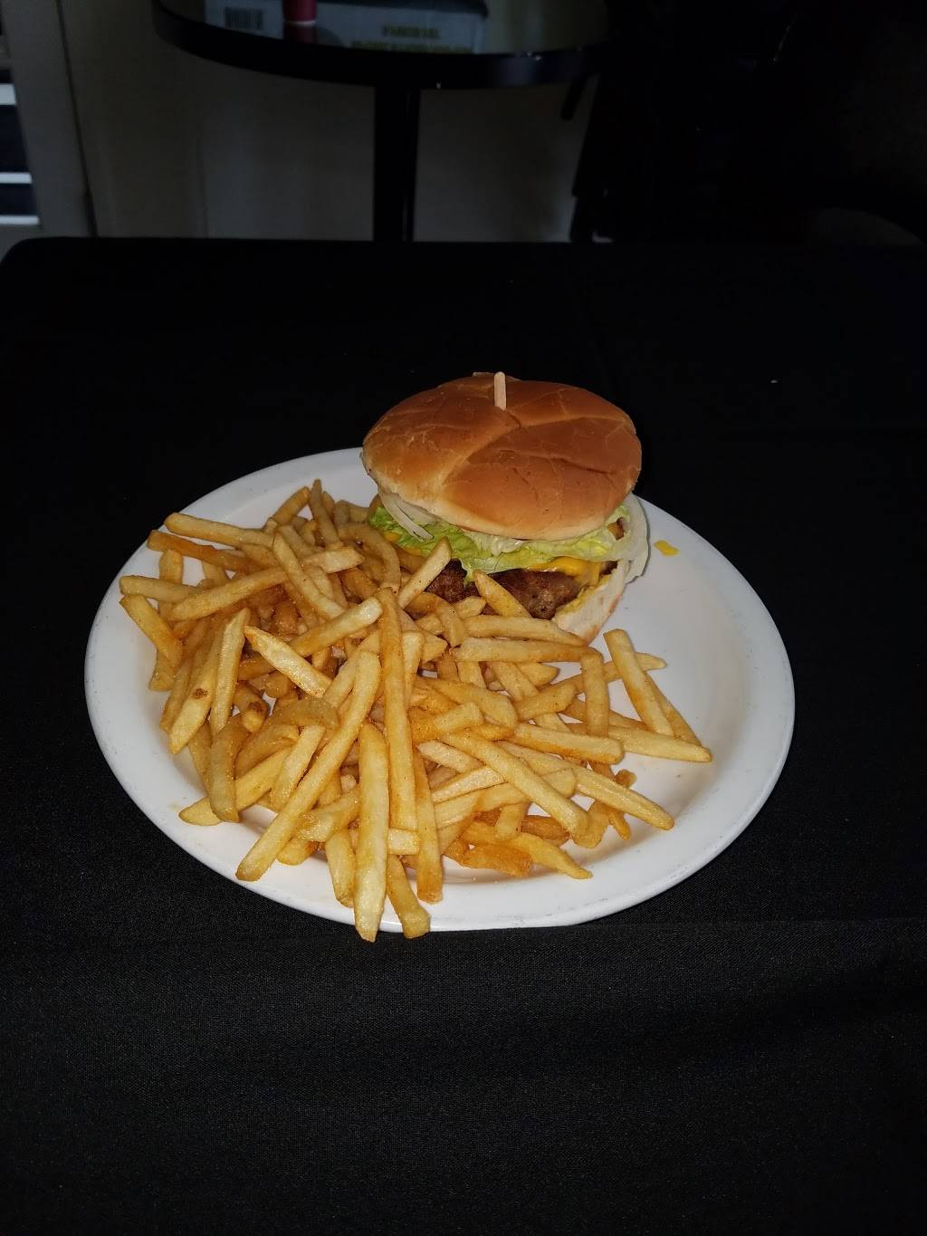 Dare U Too Care Grill | restaurant | 14903 S Western Ave, Gardena, CA 90249, USA | 3107156774 OR +1 310-715-6774