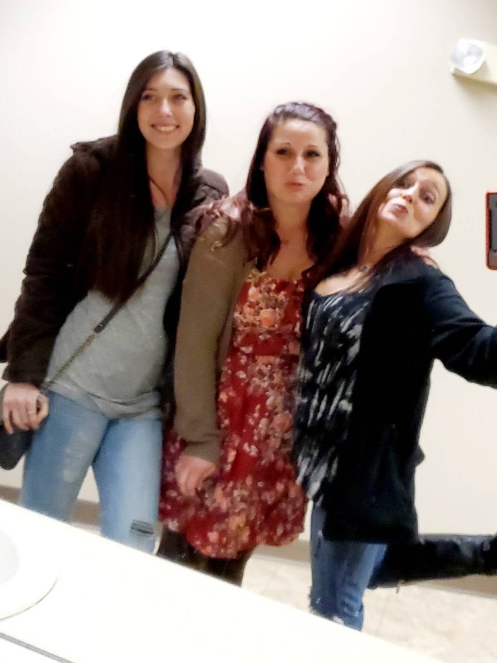 Subway | meal takeaway | 421 N Alabama St, Indianapolis, IN 46204, USA | 3176367881 OR +1 317-636-7881