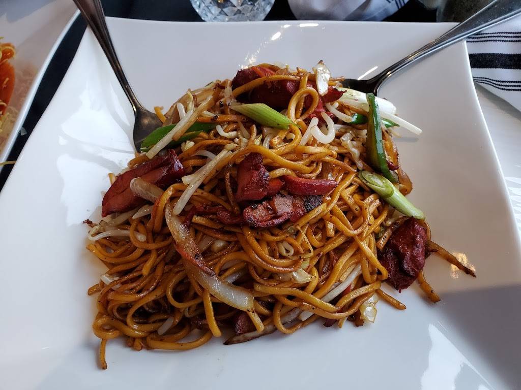 Urban Hakka | restaurant | 3305 Yonge St, Toronto, ON M4N 2L8, Canada | 4164810101 OR +1 416-481-0101