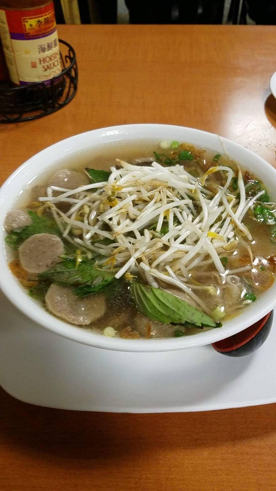 Mamas Thai Cafe | restaurant | 562 N Beacon Blvd, Grand Haven, MI 49417, USA | 6166077368 OR +1 616-607-7368