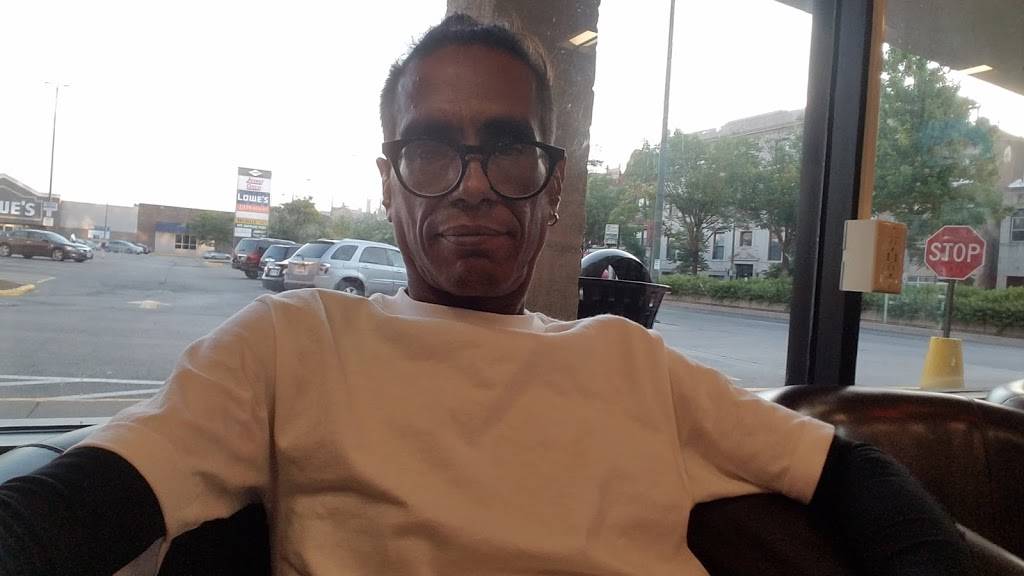 Dunkin Donuts | cafe | 1244 N Ashland Ave, Chicago, IL 60622, USA | 7732270890 OR +1 773-227-0890