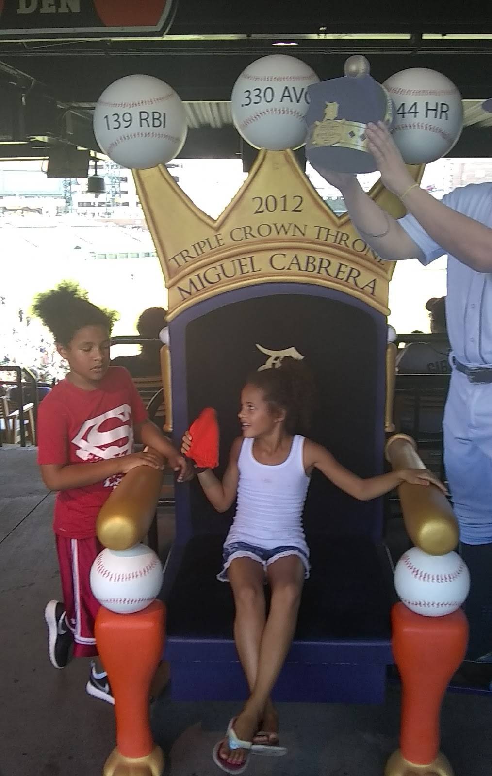 A&W Restaurant | restaurant | 22901 Mound Rd, Warren, MI 48091, USA | 5867569000 OR +1 586-756-9000