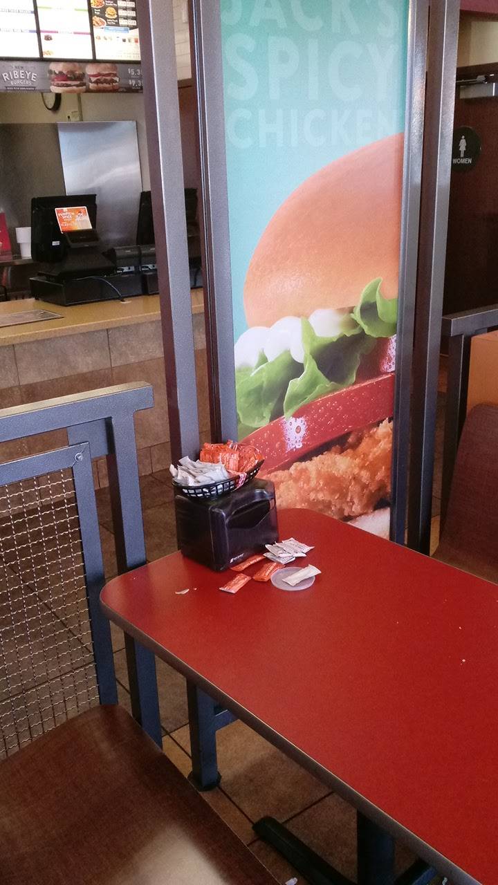 Jack in the Box | restaurant | 3855 Bedford Canyon Rd, Corona, CA 92883, USA | 9512794133 OR +1 951-279-4133