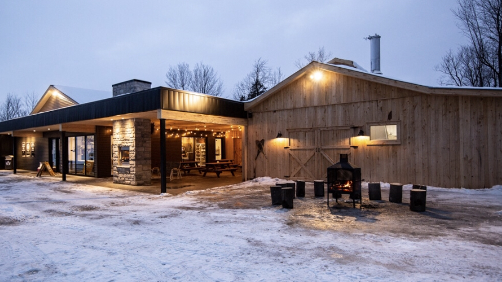 Erablière Bernard Mets cuisinés & Réceptions | restaurant | 1268 Rue Denison O, Granby, QC J2J 0L8, Canada | 4503755238 OR +1 450-375-5238