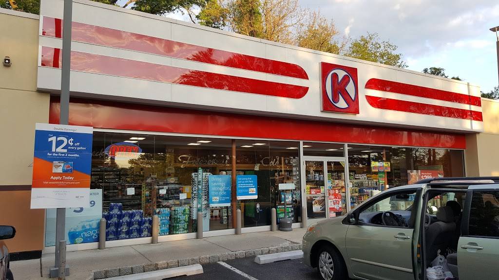 Exxon | restaurant | 70 U.S. 9, Morganville, NJ 07751, USA | 7329721083 OR +1 732-972-1083