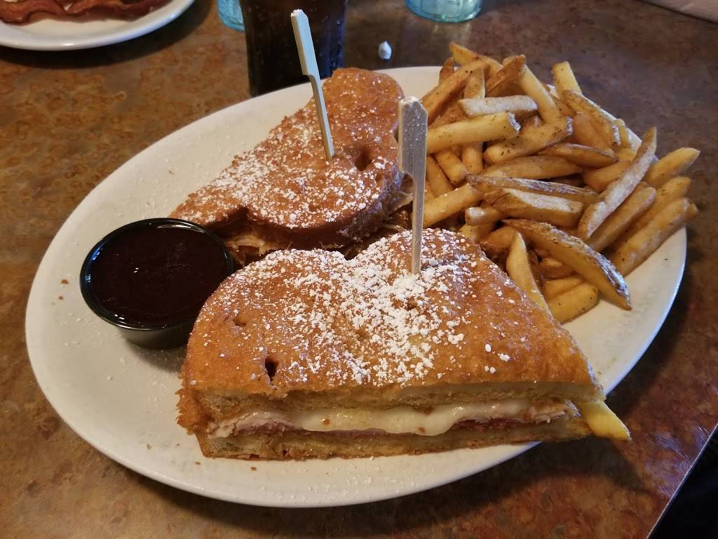 Huckleberrys | restaurant | 300 5 Cities Dr, Pismo Beach, CA 93449, USA | 8057734117 OR +1 805-773-4117