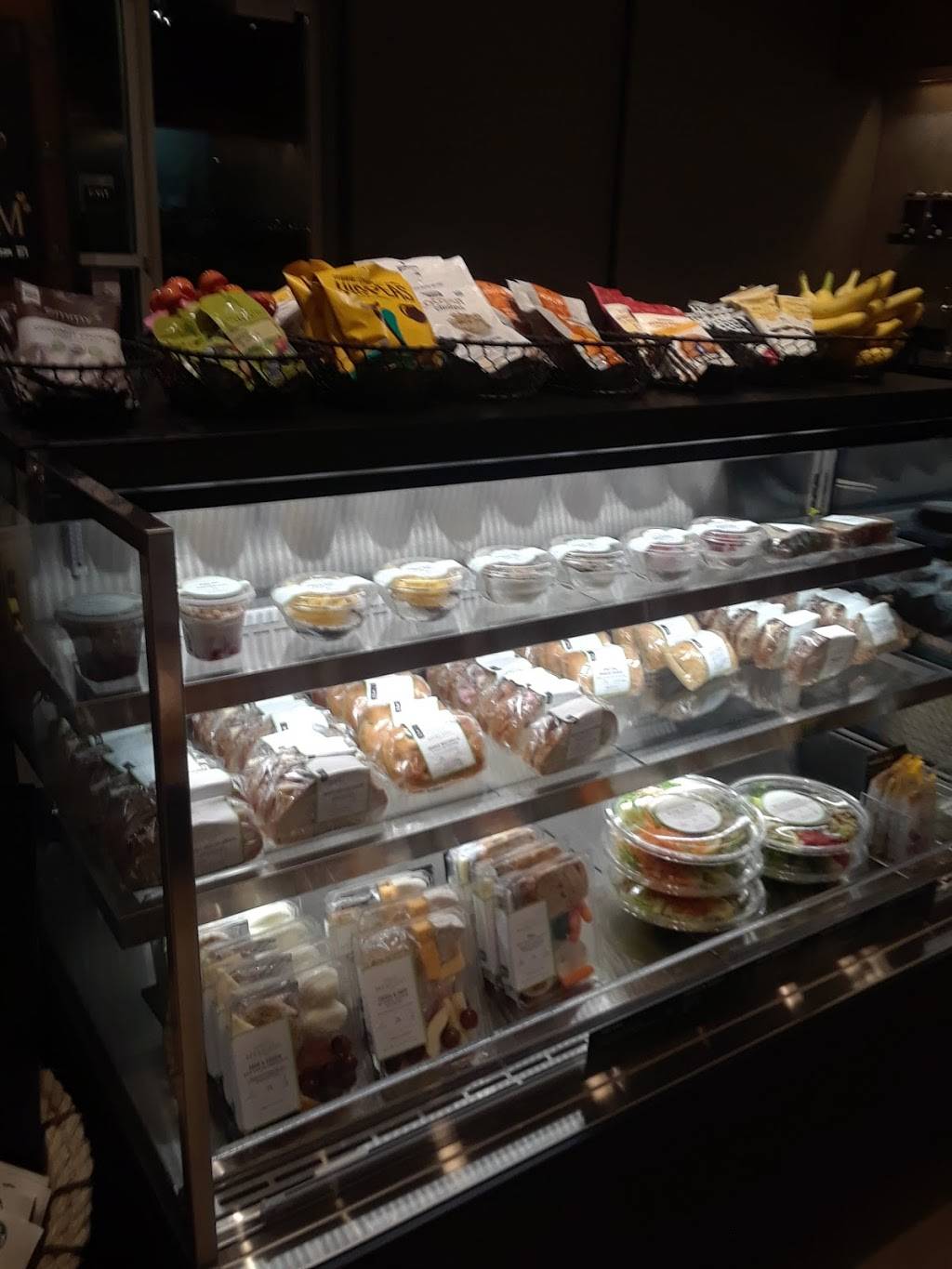 Starbucks | cafe | 390 Bicentennial Cir, Sacramento, CA 95826, USA | 9163870402 OR +1 916-387-0402