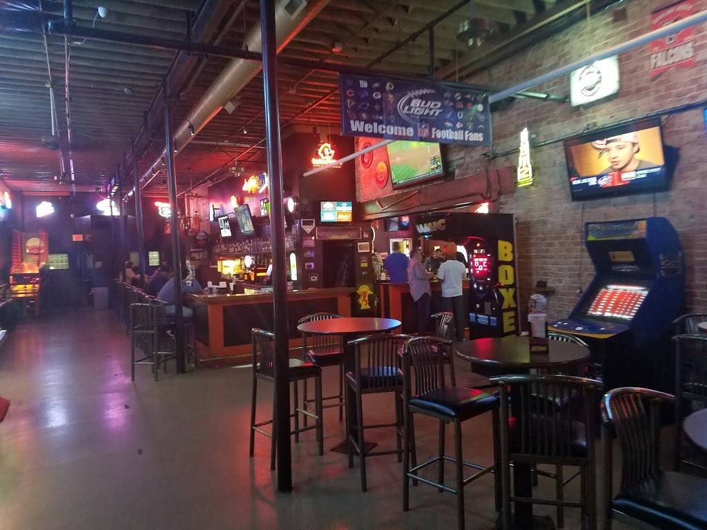 Uptown-Downtown | night club | 162 N Main St, Bowling Green, OH 43402, USA | 4193529310 OR +1 419-352-9310