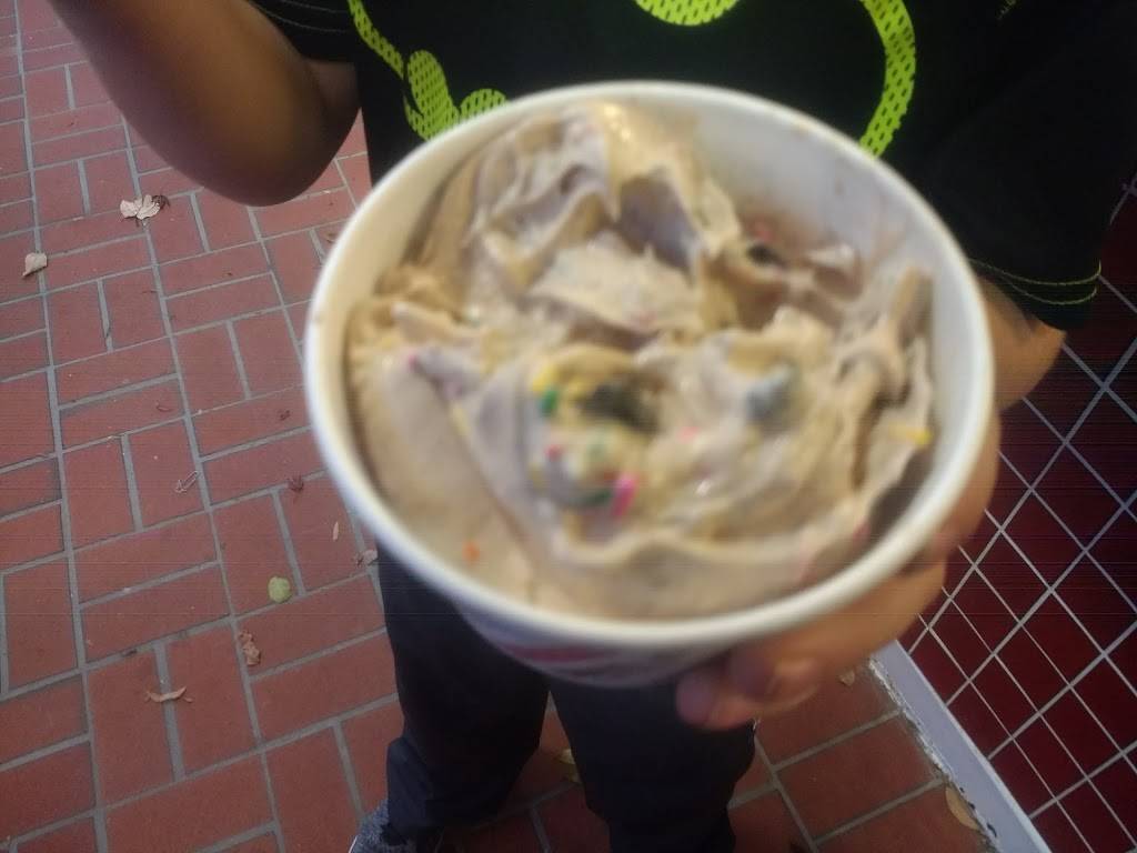 Goodberrys Frozen Custard | restaurant | 2325 Davis Dr, Cary, NC 27519, USA | 9194693350 OR +1 919-469-3350