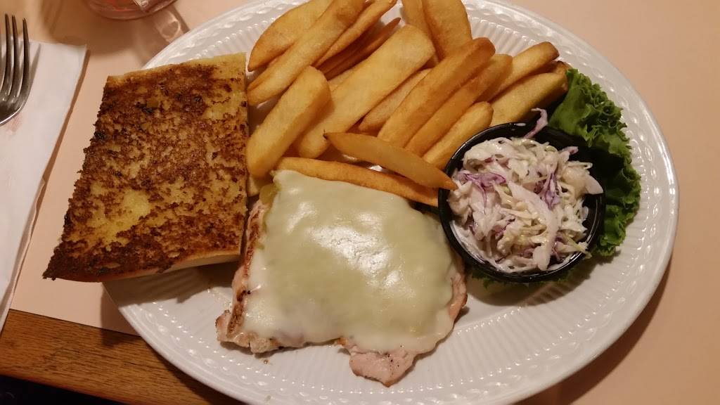 The Hungry Bear Restaurant | restaurant | 2219 N Harbor Blvd, Fullerton, CA 92835, USA | 7145262711 OR +1 714-526-2711