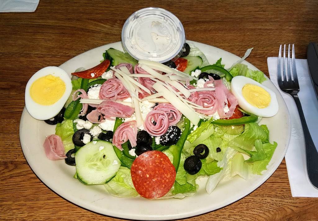 Terryville Pizza | restaurant | 211 Main St, Terryville, CT 06786, USA | 8605821468 OR +1 860-582-1468