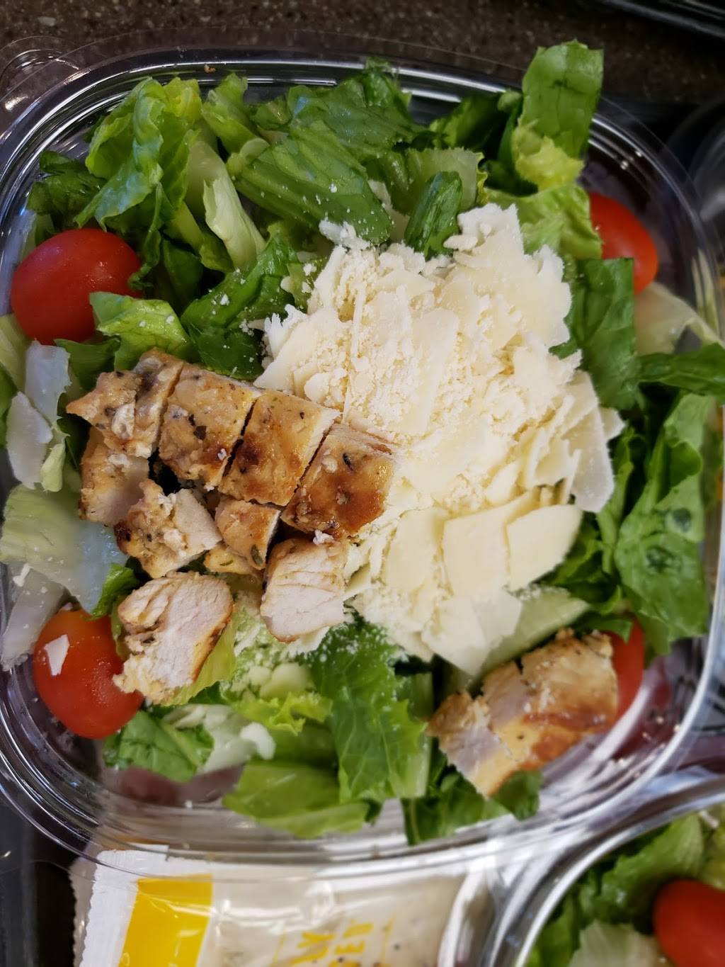 Wendys | restaurant | 822 Charlevoix Ave, Petoskey, MI 49770, USA | 2313485118 OR +1 231-348-5118