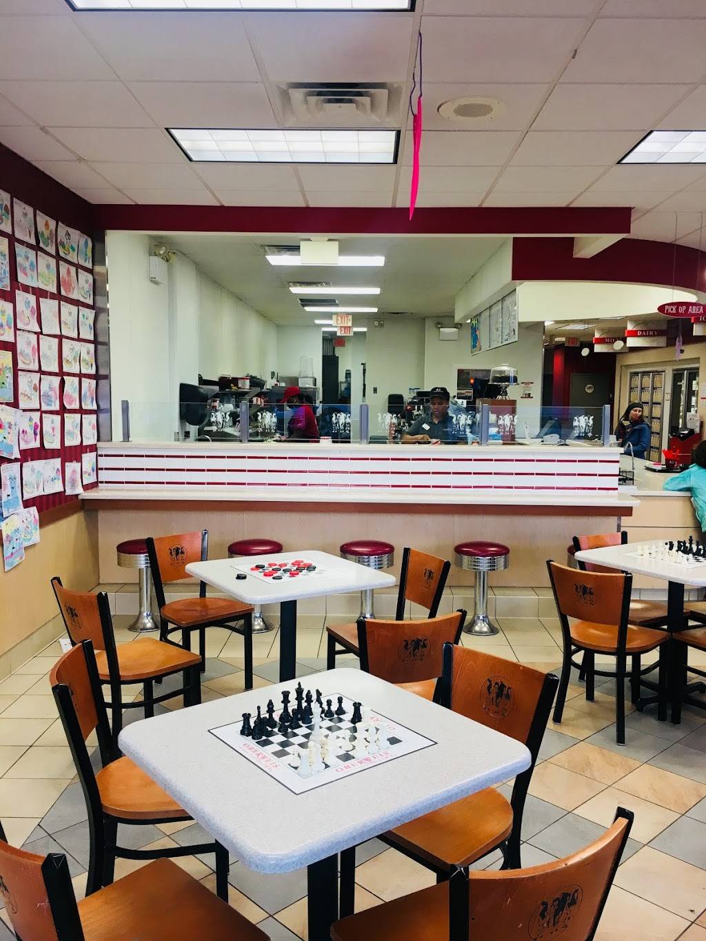 Oberweis Ice Cream and Dairy Store | restaurant | 32808 Woodward Ave, Royal Oak, MI 48073, USA | 2485651071 OR +1 248-565-1071