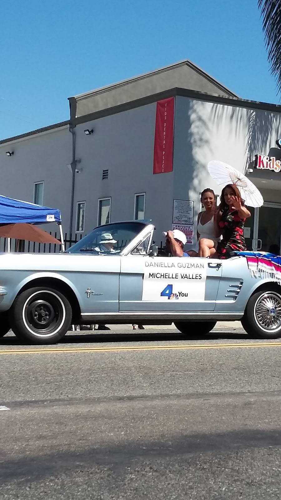 Pizza Hut | restaurant | 4209 East Cesar E Chavez Avenue, Los Angeles, CA 90063, USA | 3232607100 OR +1 323-260-7100