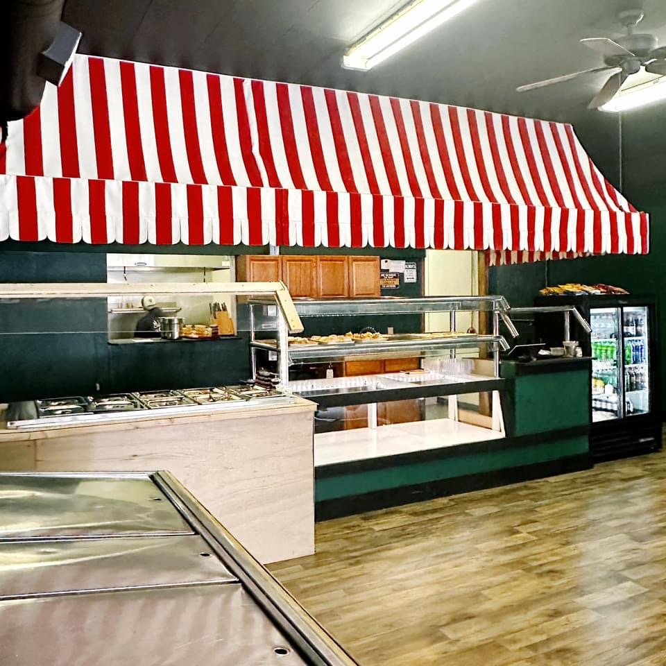 Kat’s diner & Bakery | restaurant | 121 S Madison Ave, Aurora, MO 65605, USA | 4173427136 OR +1 417-342-7136