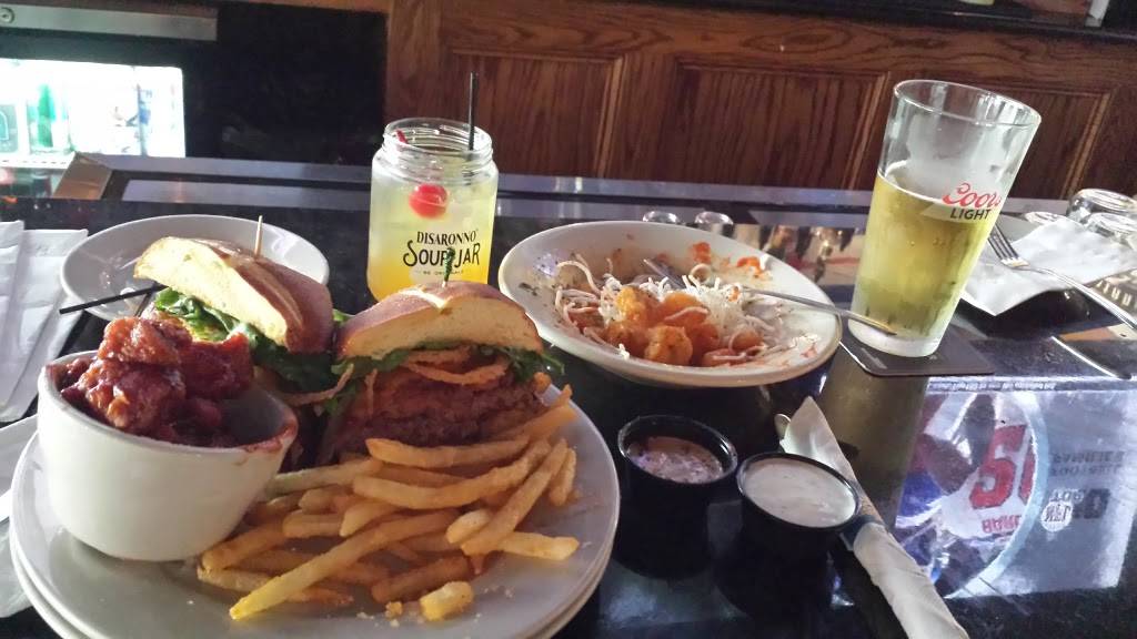 Stacked Pickle | restaurant | 172 Melody Ave, Greenwood, IN 46142, USA | 3173009462 OR +1 317-300-9462