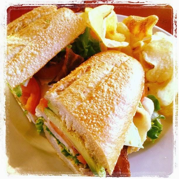 Dolores Park Cafe | cafe | 501 Dolores St, San Francisco, CA 94110, USA | 4156212936 OR +1 415-621-2936