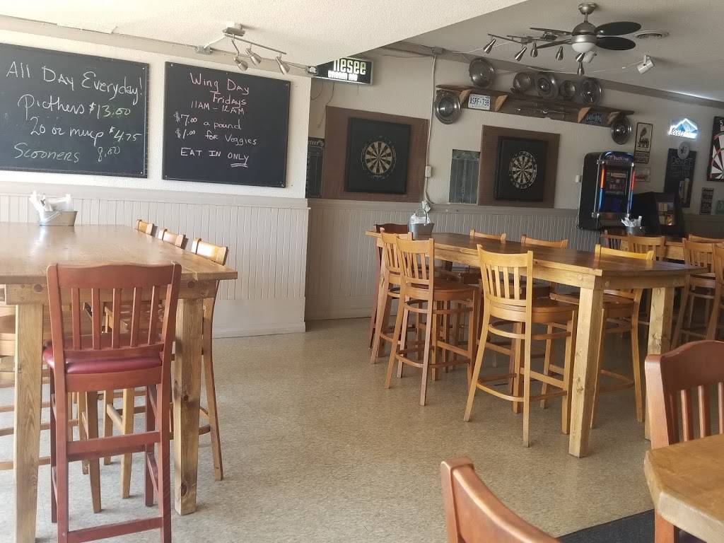 Some Place Else | restaurant | 49 Scott St W, St. Catharines, ON L2R 1C9, Canada | 9053977485 OR +1 905-397-7485