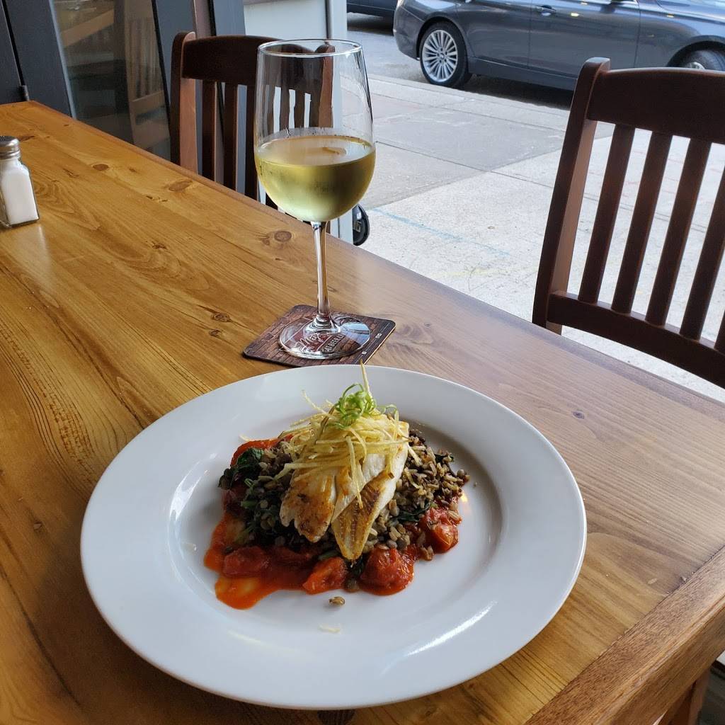 Toast On Bloor | restaurant | 3317 Bloor St W, Etobicoke, ON M8X 1E7, Canada | 4166025568 OR +1 416-602-5568