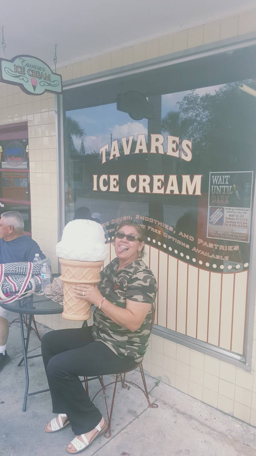 Tavares Ice Cream | restaurant | 214 E Main St, Tavares, FL 32778, USA | 3525085342 OR +1 352-508-5342