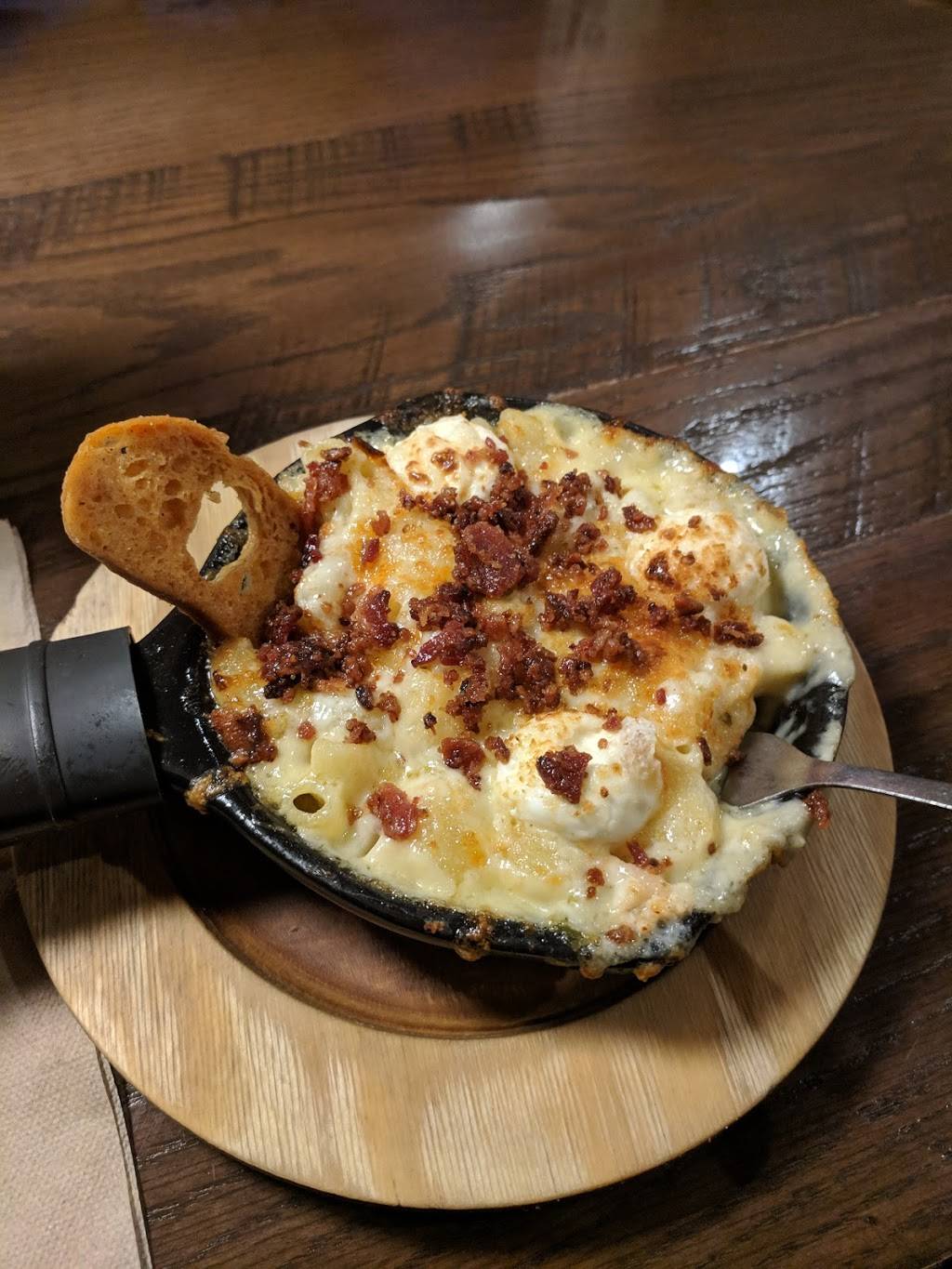 MACS (Macaroni And Cheese Shop) Green Bay | restaurant | 2654 S Oneida St Suite 101, Green Bay, WI 54304, USA | 9204999028 OR +1 920-499-9028