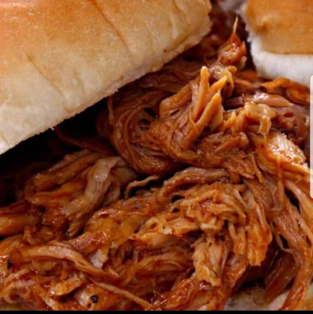 The Smoke Doctor | restaurant | 5589 M-36, Pinckney, MI 48169, USA | 8106267171 OR +1 810-626-7171