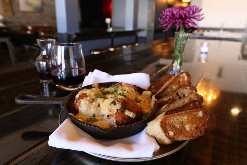 Broadway Roxy | restaurant | 554 S Broadway, Denver, CO 80209, USA | 7204567041 OR +1 720-456-7041