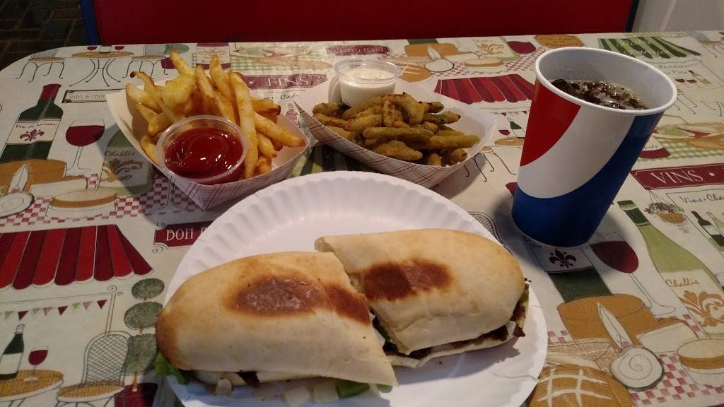 Amys Pizza | restaurant | 140 E Country Ln, Shipshewana, IN 46565, USA | 2607687323 OR +1 260-768-7323