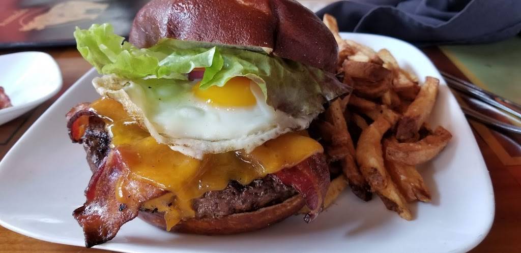 Kumas Corner | restaurant | 2900 W Belmont Ave, Chicago, IL 60618, USA | 7736048769 OR +1 773-604-8769