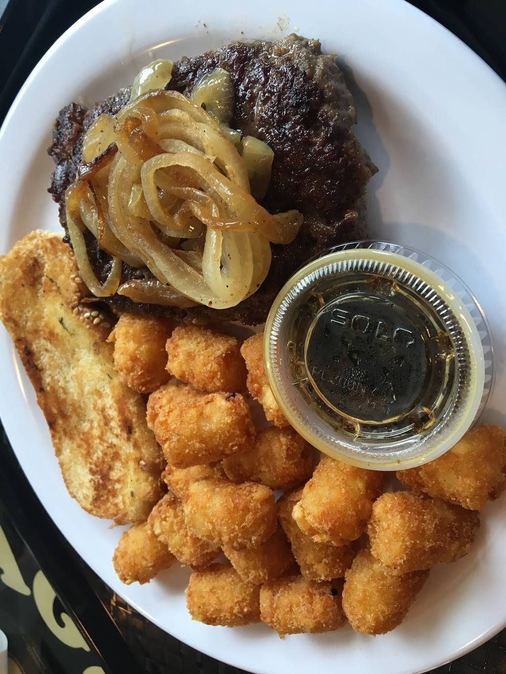 Frosto Drive Inn | restaurant | 228 N Ave G, Crowley, LA 70526, USA | 3377830917 OR +1 337-783-0917