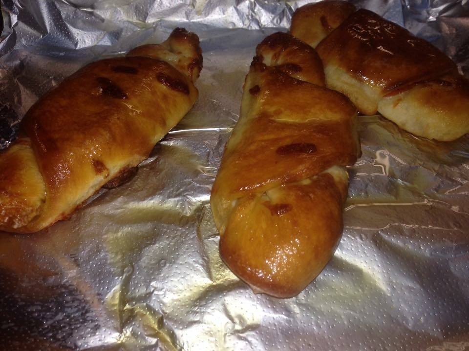 PJs Paesans Pizza | restaurant | 735 E State St, Huntington, IN 46750, USA | 2603565101 OR +1 260-356-5101