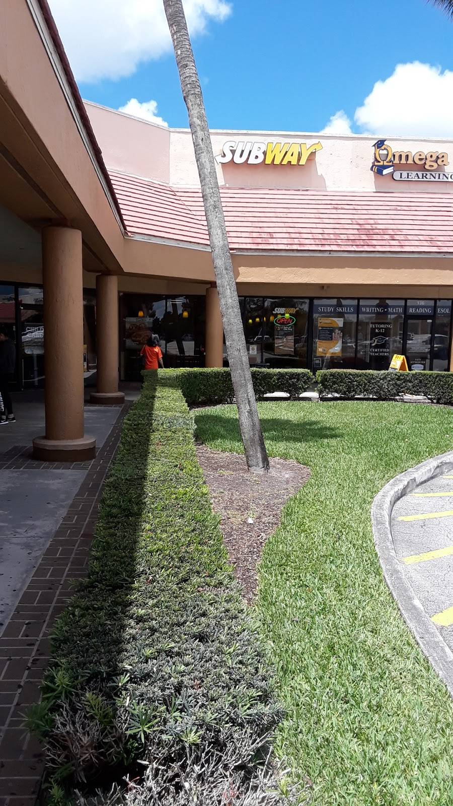 Subway | restaurant | 10201 Hammocks Blvd, Miami, FL 33196, USA | 3054084800 OR +1 305-408-4800