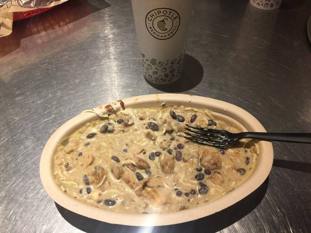 Chipotle Mexican Grill | restaurant | 5988 Dahlia St, Commerce City, CO 80022, USA | 3032279466 OR +1 303-227-9466