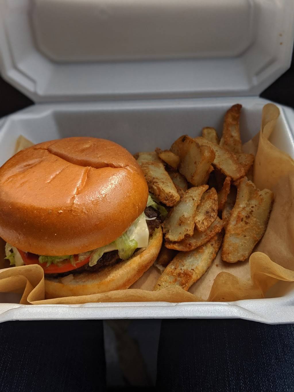 RedBeards Burger Barn | restaurant | 2213 S Caraway Rd, Jonesboro, AR 72401, USA | 8705205123 OR +1 870-520-5123