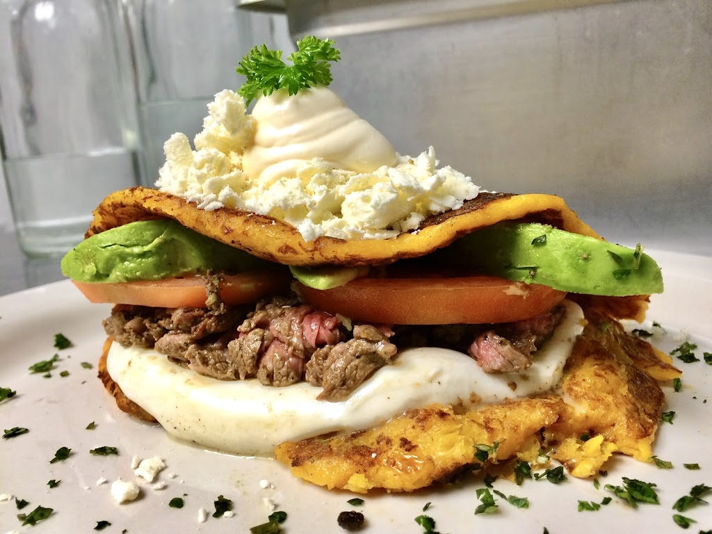Doggis Arepa Bar | meal takeaway | 7281 Biscayne Blvd, Miami, FL 33138, USA | 7865589538 OR +1 786-558-9538