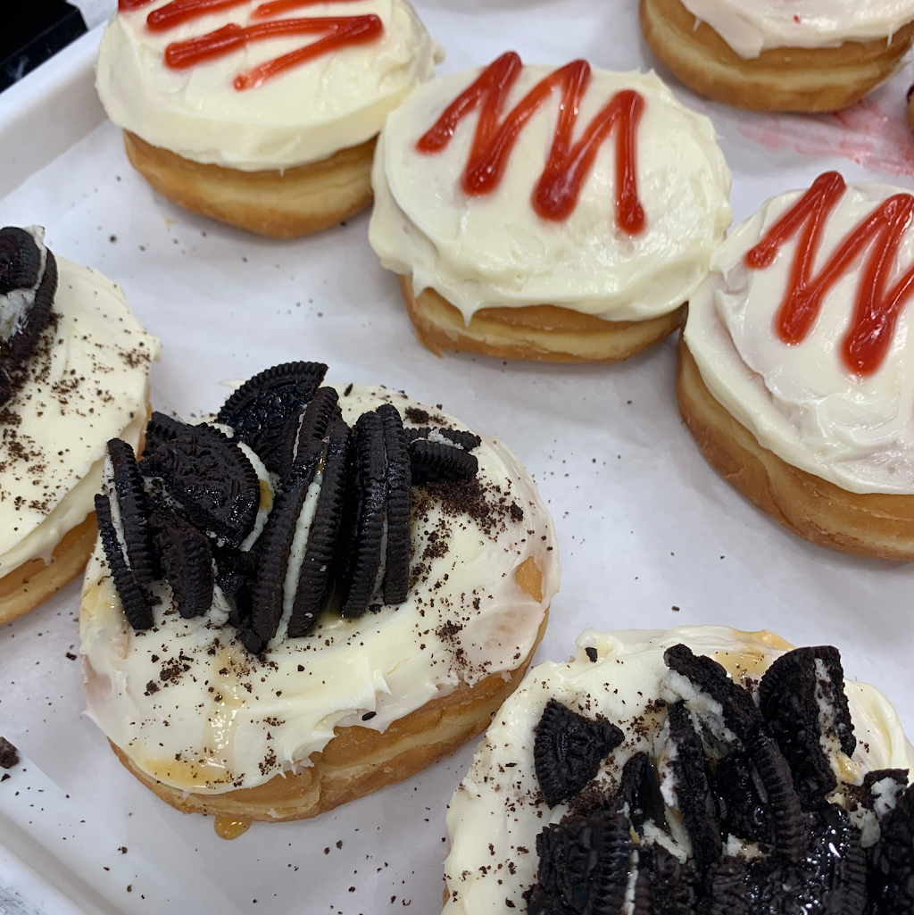 Yonutz Gourmet Donuts & Ice Cream | bakery | 121 NW 136th Ave, Sunrise, FL 33325, USA | 9548461115 OR +1 954-846-1115