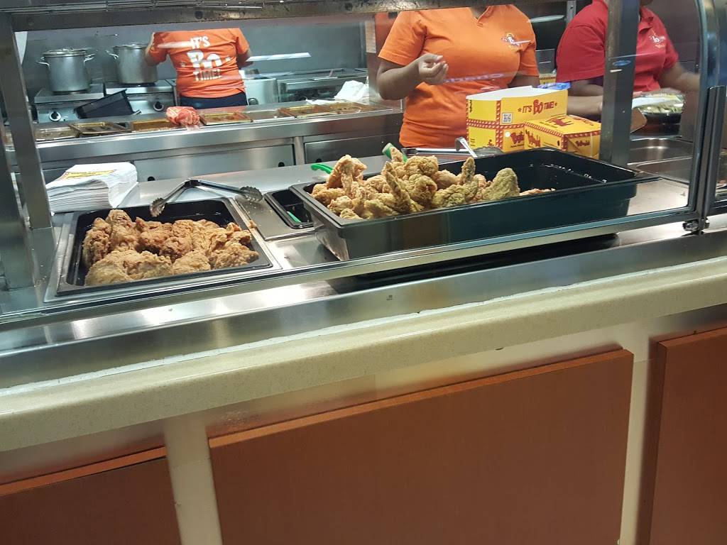 Bojangles Famous Chicken n Biscuits | restaurant | 5501 Josh Birmingham Pkwy, Charlotte, NC 28208, USA | 7043591106 OR +1 704-359-1106
