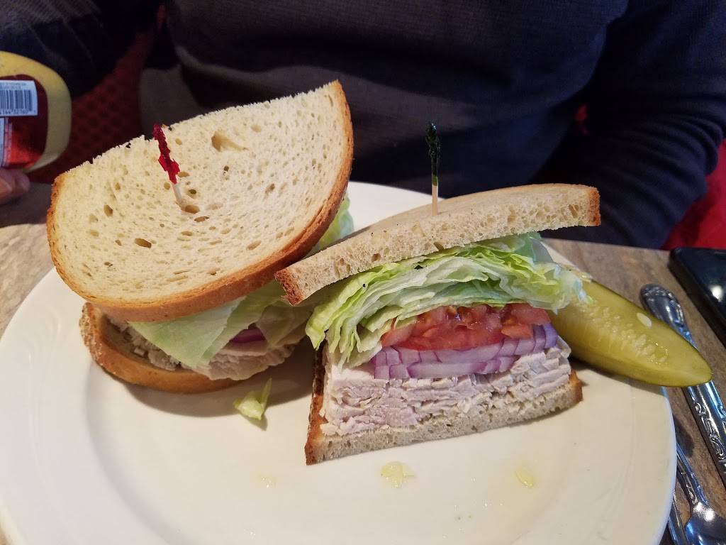 Little Petes | restaurant | 2401 Pennsylvania Ave, Philadelphia, PA 19130, USA | 2152325001 OR +1 215-232-5001