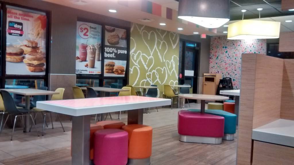 McDonalds | cafe | 7105 Constitution Blvd, Fort Myers, FL 33912, USA | 2392677070 OR +1 239-267-7070
