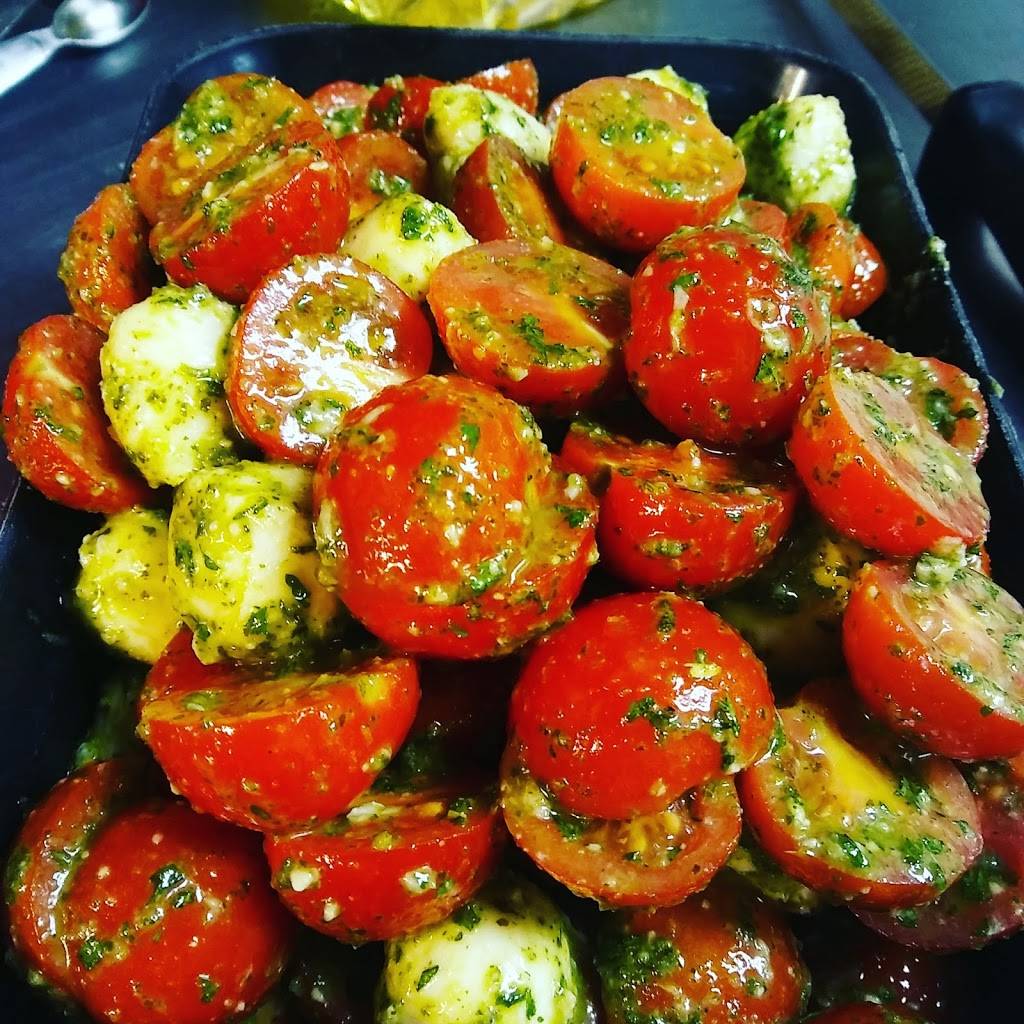 Bodega | meal takeaway | 11 W High St, Oxford, OH 45056, USA | 5135231338 OR +1 513-523-1338