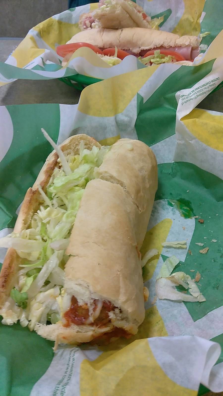 Subway | restaurant | 2802 Lee Blvd, Lehigh Acres, FL 33971, USA | 2393698415 OR +1 239-369-8415
