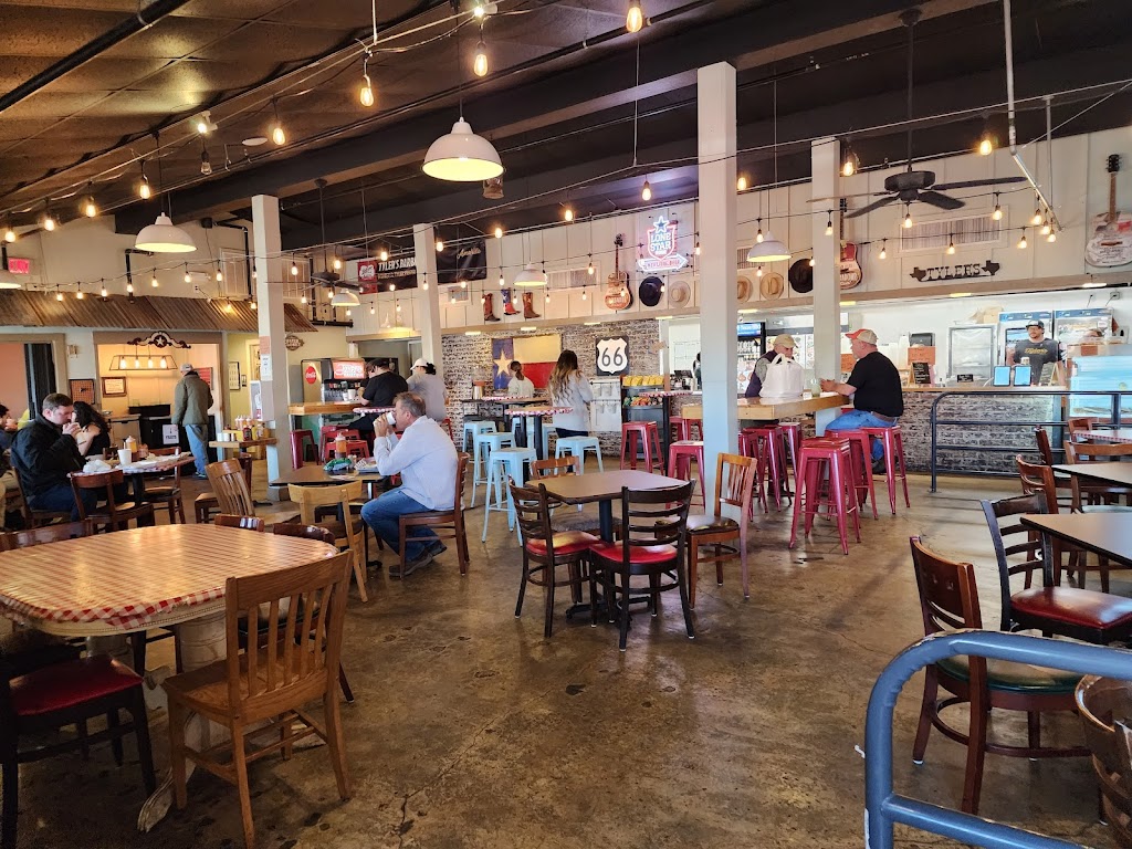 Tylers Barbeque | restaurant | 3301 Olsen Blvd, Amarillo, TX 79109, USA | 8063312271 OR +1 806-331-2271