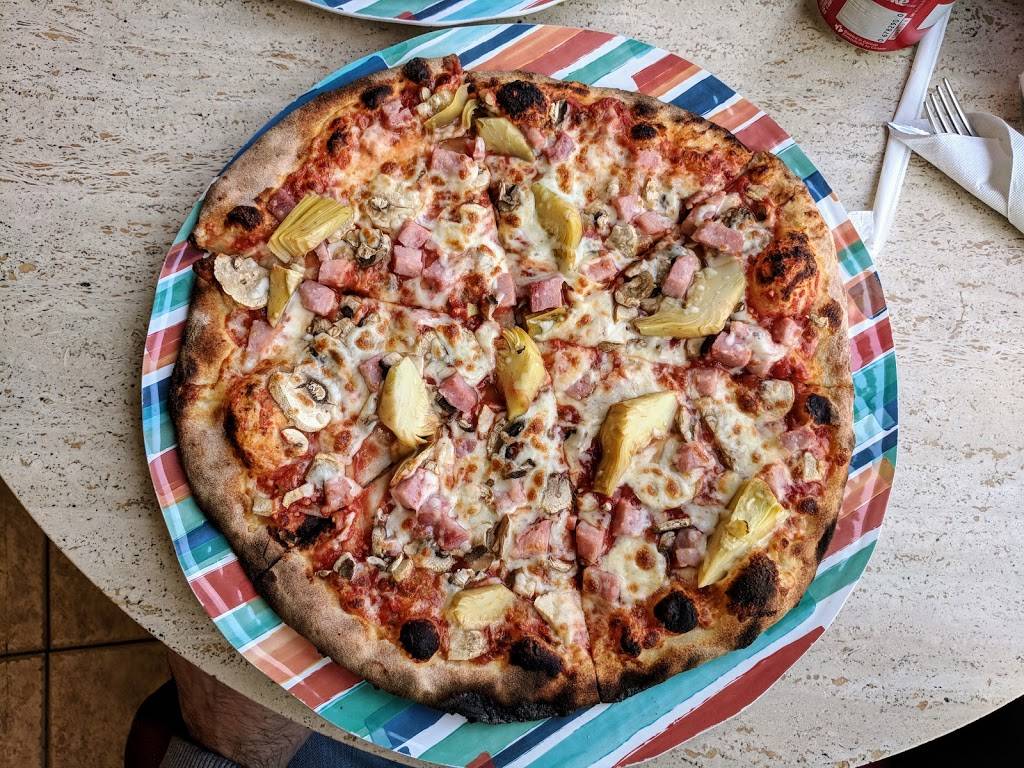 Dinos Wood Burning Pizza | restaurant | 820 The Queensway, Etobicoke, ON M8Z 1N5, Canada | 4162590050 OR +1 416-259-0050