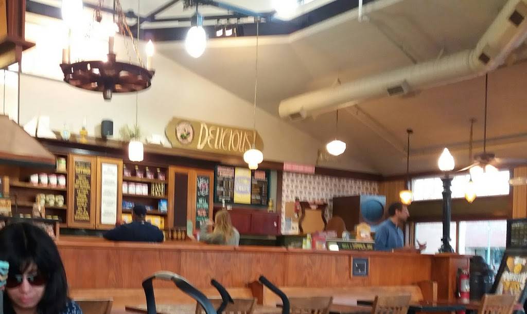 Potbelly Sandwich Shop | restaurant | 899 W Main St, Lake Geneva, WI 53147, USA | 2622484663 OR +1 262-248-4663