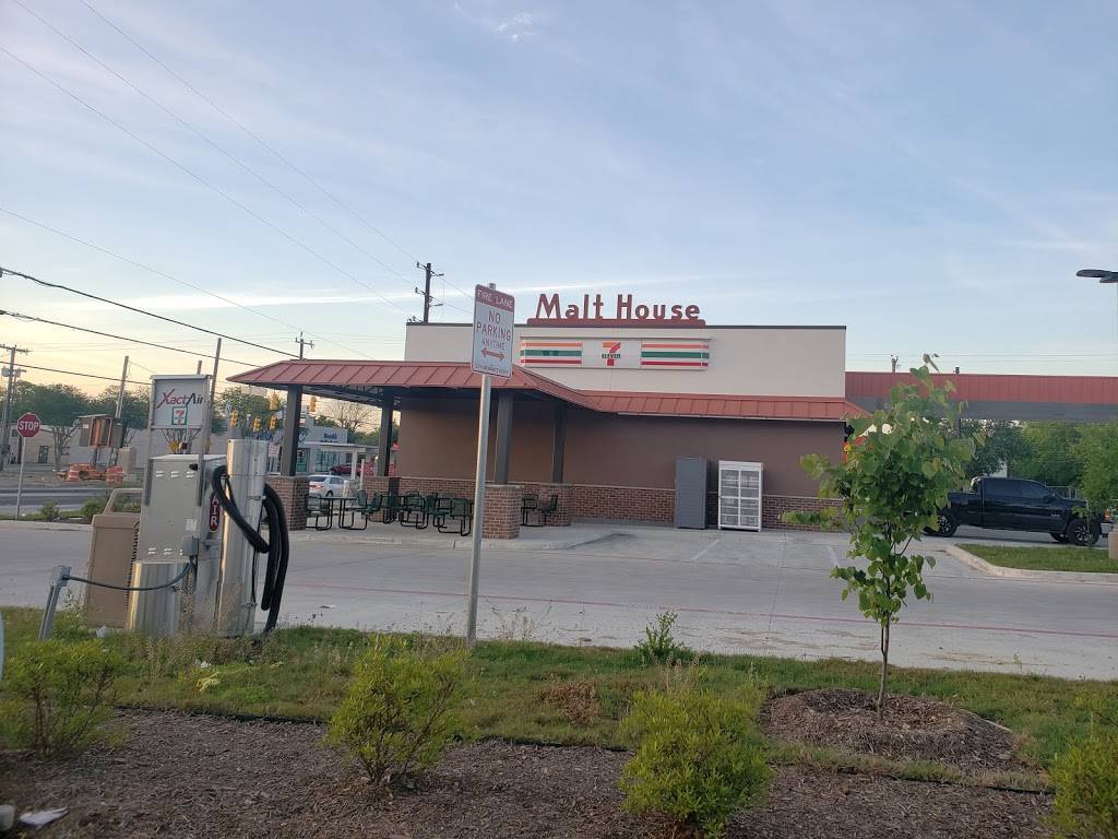 Malt House | restaurant | 115 S Zarzamora St, San Antonio, TX 78207, USA | 2104338441 OR +1 210-433-8441