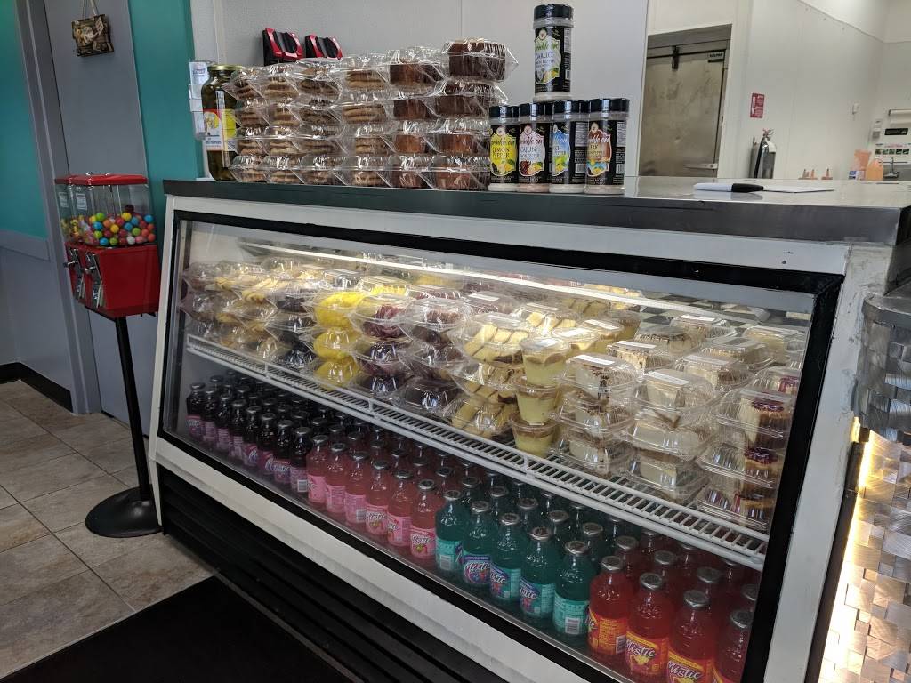 Super shark’s Fish Nd Chicken 84th St Michigan Rd . | restaurant | 8421 N Michigan Rd, Indianapolis, IN 46268, USA | 4632022960 OR +1 463-202-2960